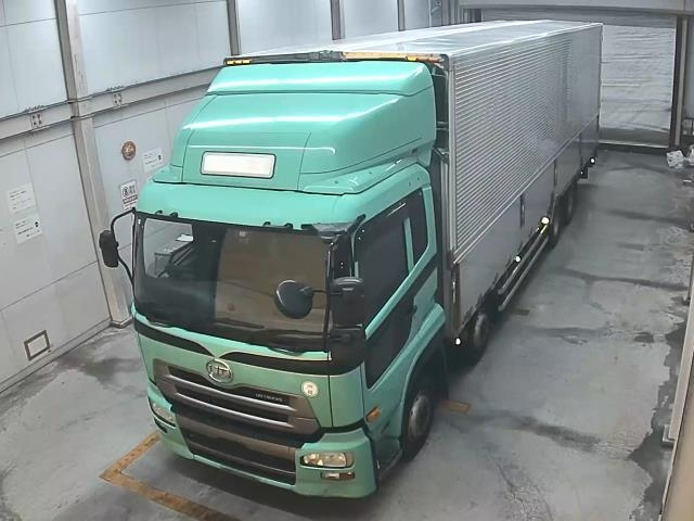 NISSAN UD SERIES 2015