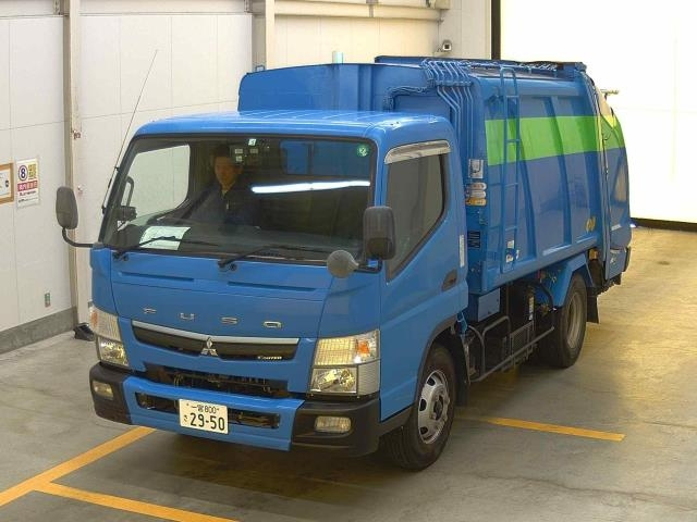 MITSUBISHI CANTER 2018