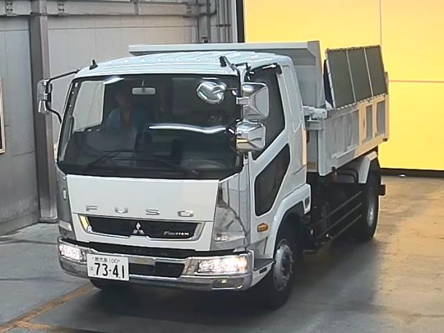 MITSUBISHI FUSO FIGHTER 2024