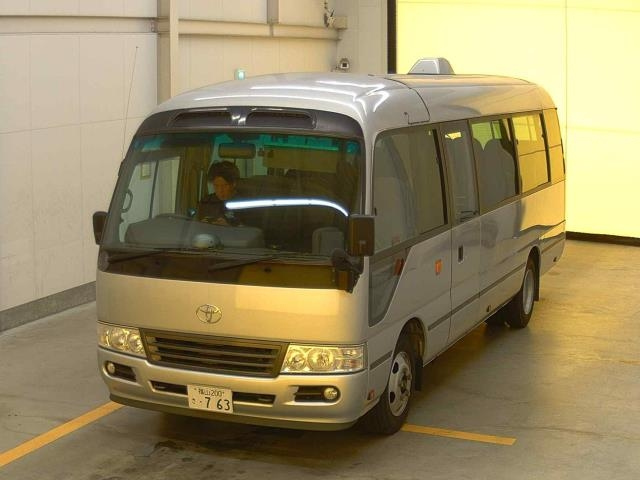 TOYOTA COASTER 2008