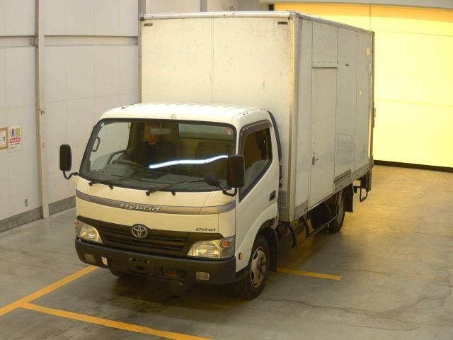 TOYOTA DYNA