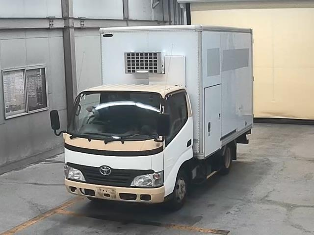TOYOTA DYNA