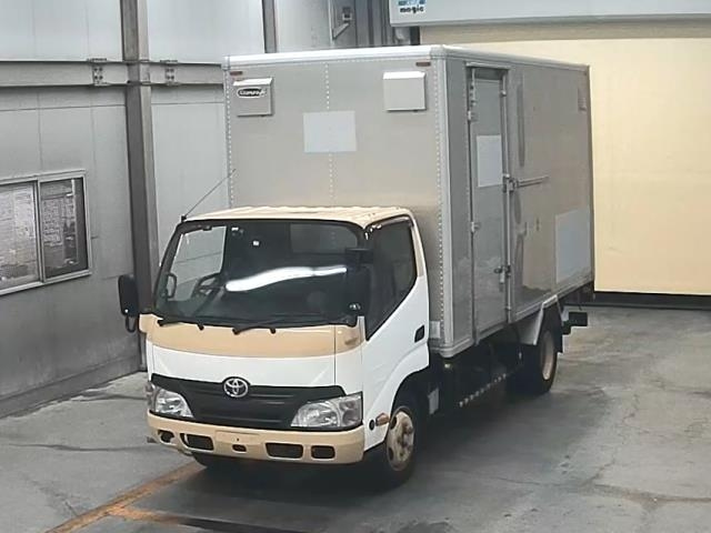 TOYOTA DYNA
