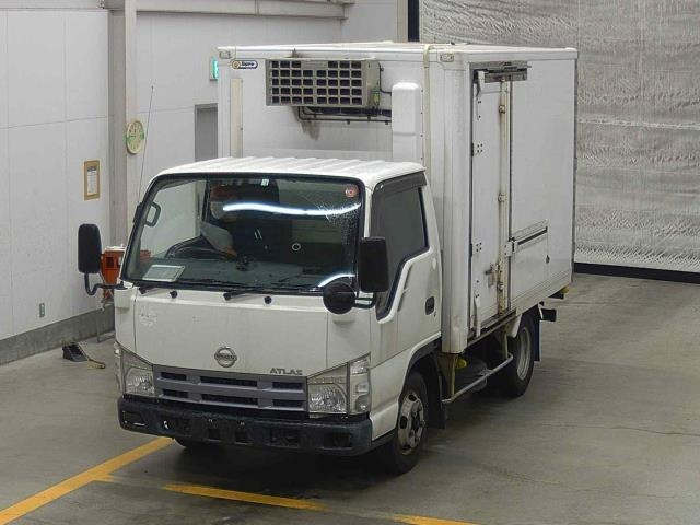 NISSAN ATLAS 2008