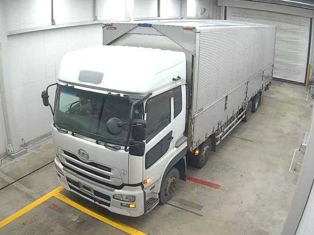 NISSAN UD SERIES 2012