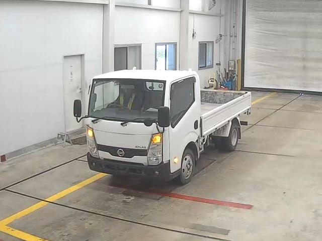 NISSAN ATLAS 2016