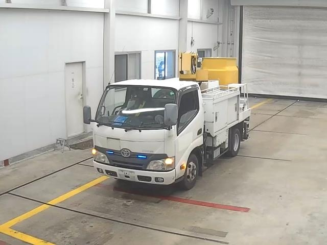 TOYOTA DYNA 2013