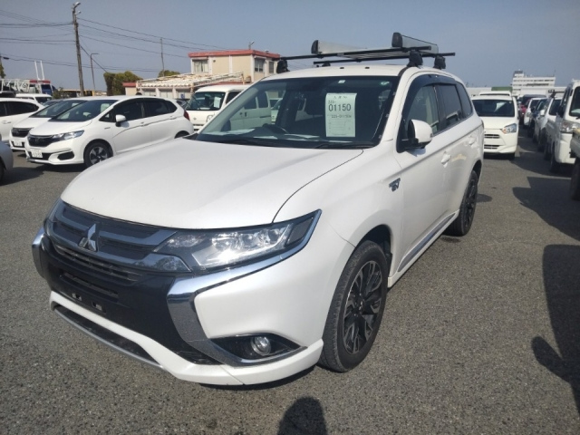 MITSUBISHI OUTLANDER PHEV 2016