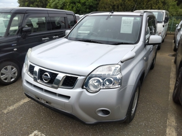NISSAN X-TRAIL