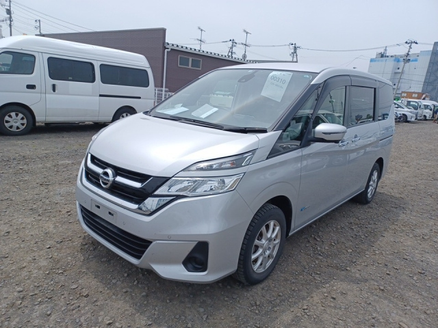 NISSAN SERENA 2018