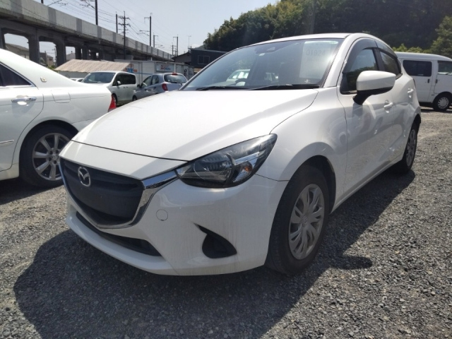 MAZDA DEMIO 2018