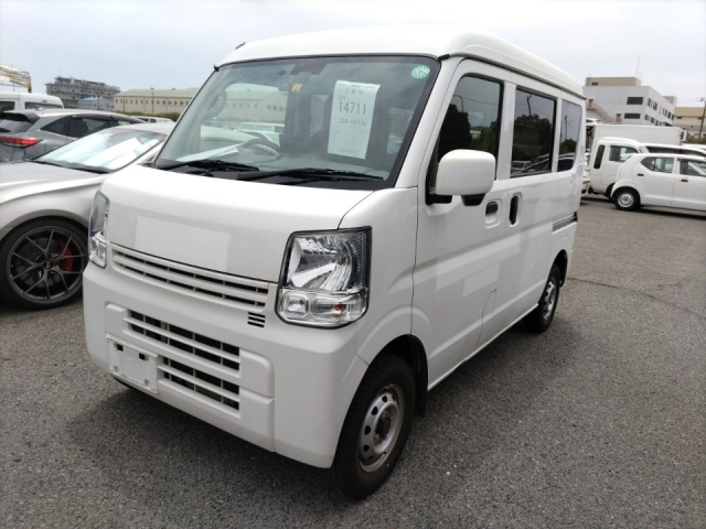 NISSAN CLIPPER VAN