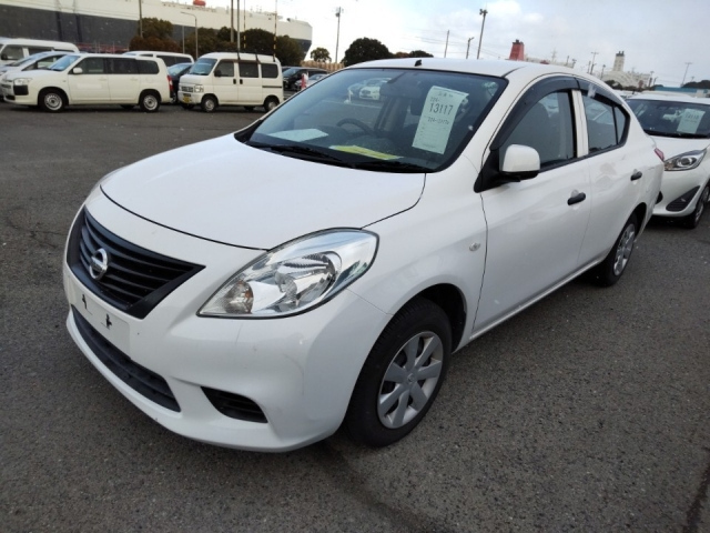 NISSAN LATIO 2015