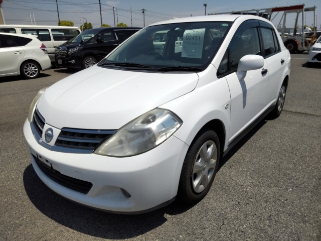 NISSAN TIIDA LATIO 2012