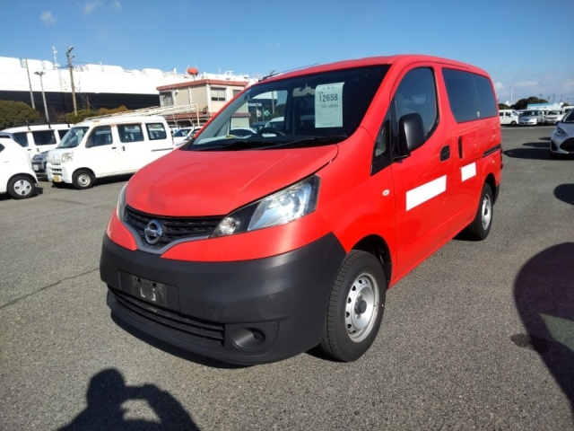 NISSAN NV200 2018