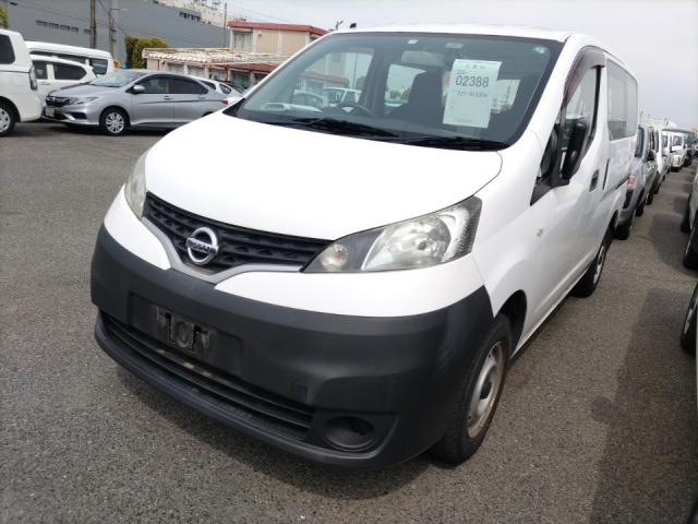 NISSAN NV200 2014