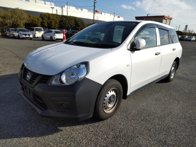 NISSAN AD 2021