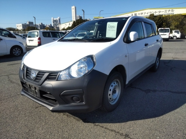 NISSAN AD 2020