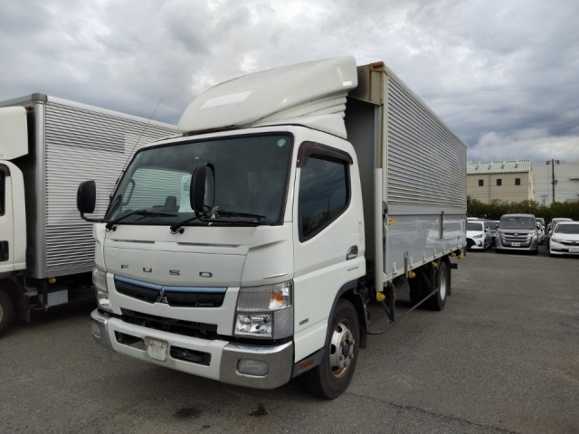 MITSUBISHI CANTER 2018