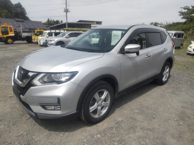 NISSAN X-TRAIL