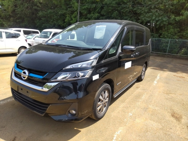 NISSAN SERENA 2019
