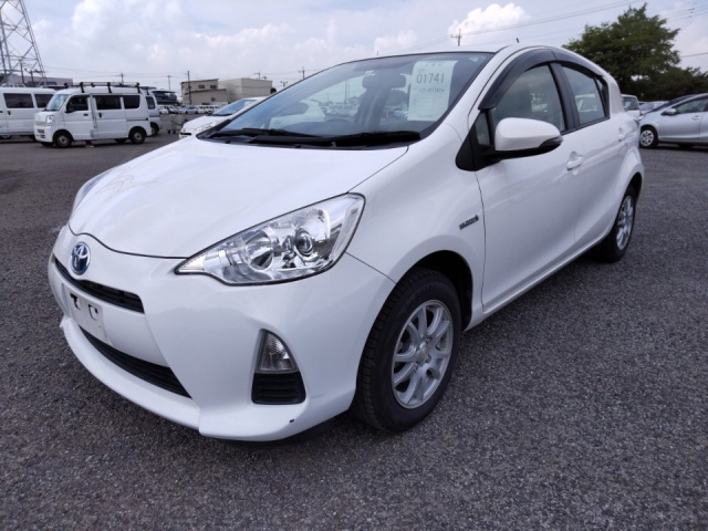 TOYOTA AQUA 2014