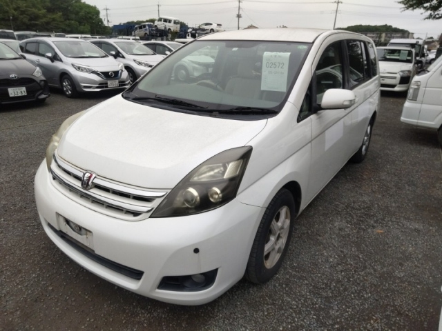 TOYOTA ISIS 2010