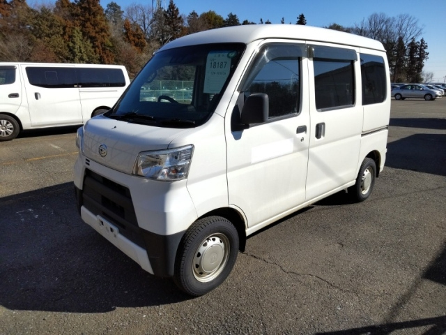 DAIHATSU HIJET VAN 2019