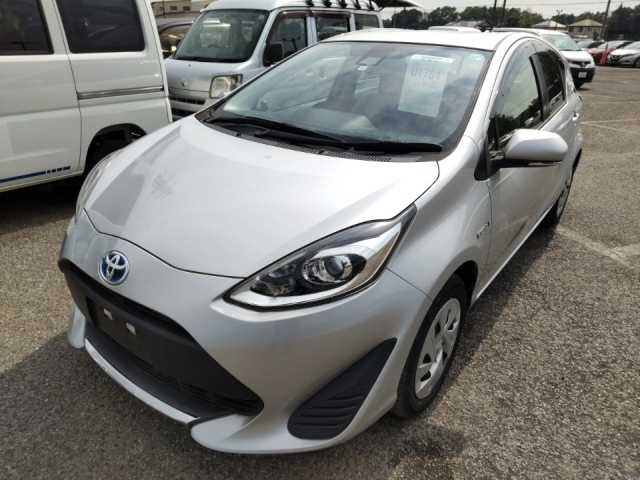 TOYOTA AQUA 2020
