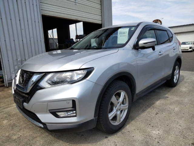 NISSAN X-TRAIL