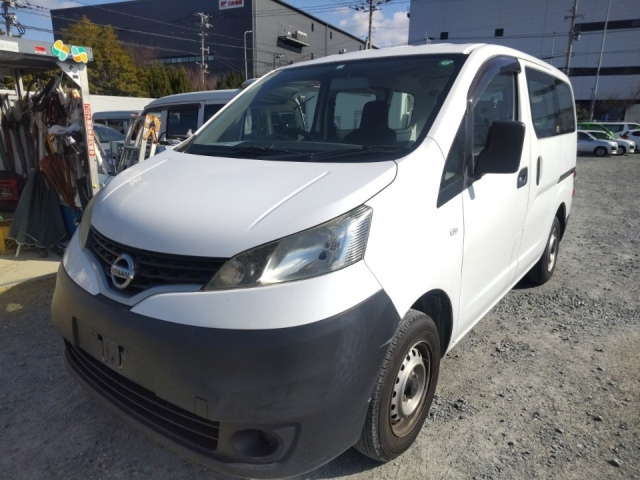 NISSAN NV200 2016