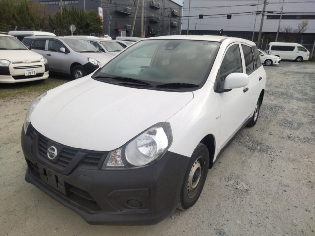 NISSAN AD 2020