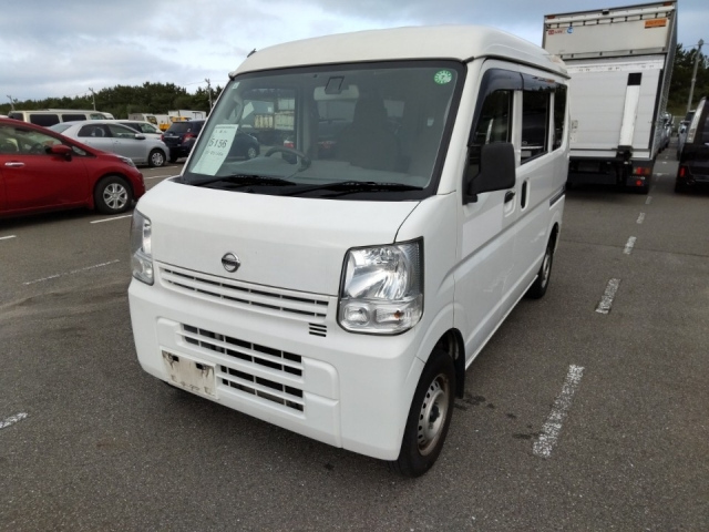 NISSAN CLIPPER VAN