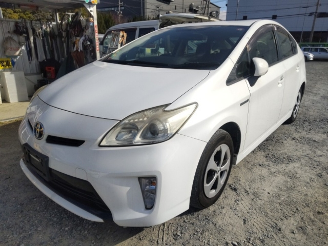 TOYOTA PRIUS 2012
