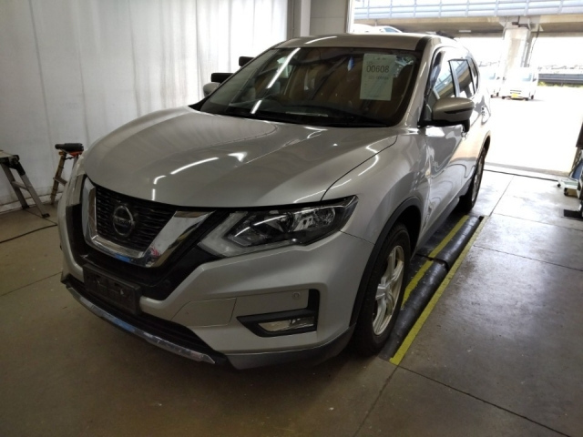 NISSAN X-TRAIL