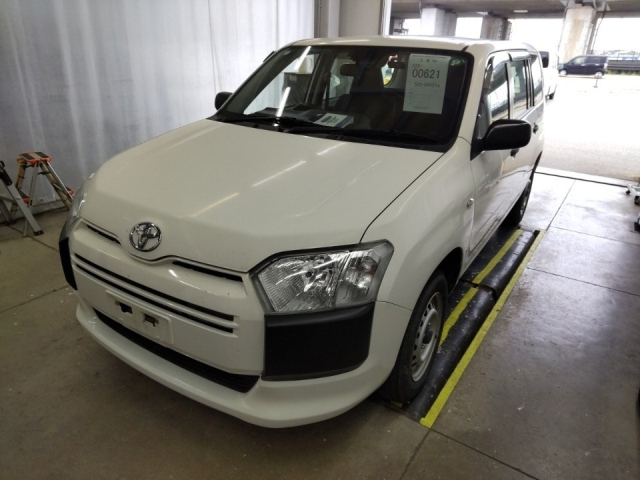 TOYOTA PROBOX 2018