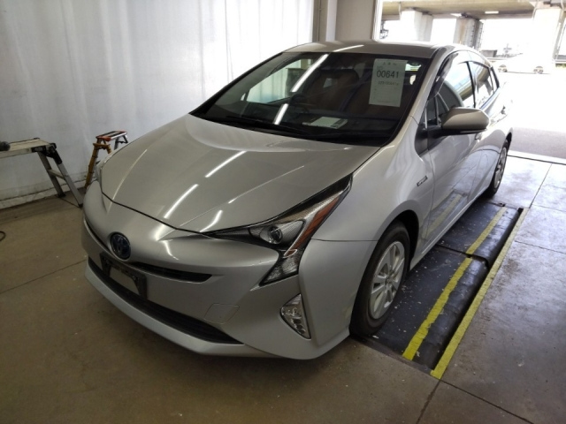 TOYOTA PRIUS 2018