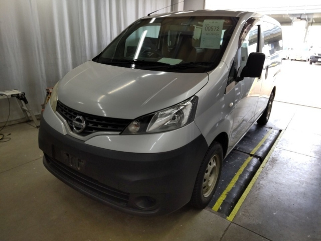 NISSAN NV200 2016