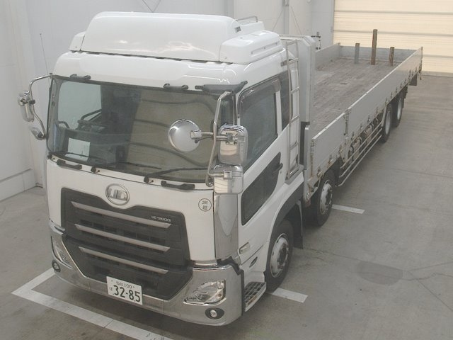 NISSAN UD SERIES 2017