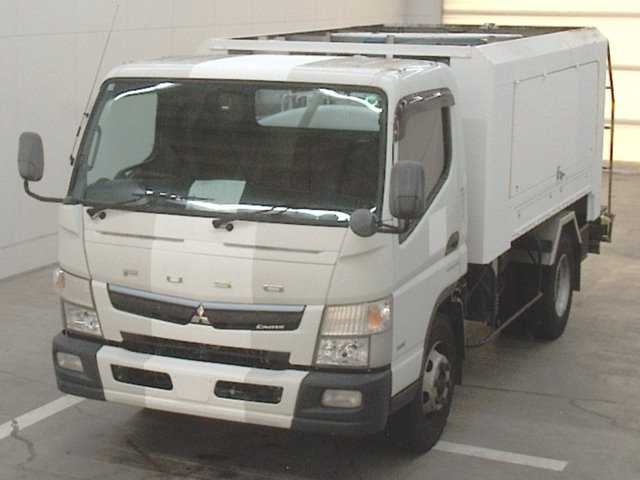 MITSUBISHI CANTER 2019