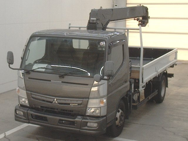 MITSUBISHI CANTER 2019