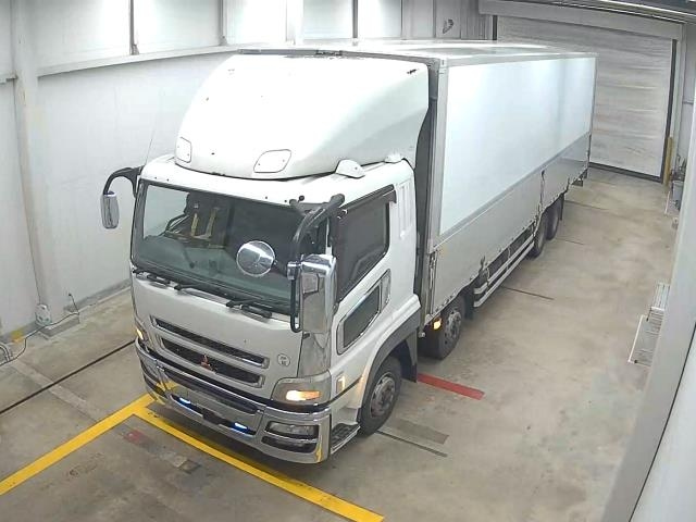 MITSUBISHI FUSO TRUCK 2015