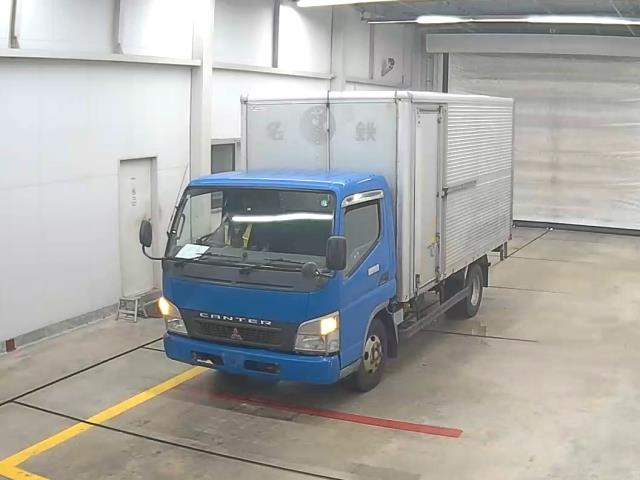 MITSUBISHI CANTER 2005