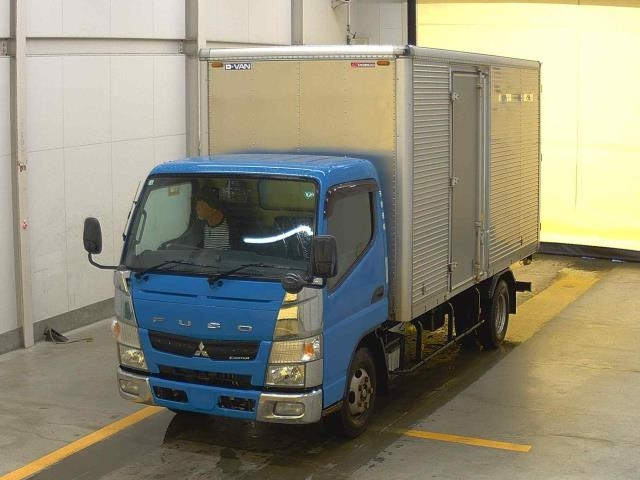 MITSUBISHI CANTER 2016
