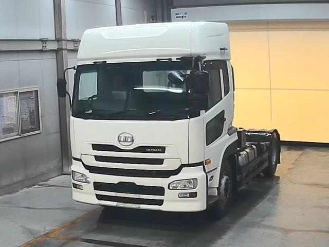 NISSAN UD SERIES 2015
