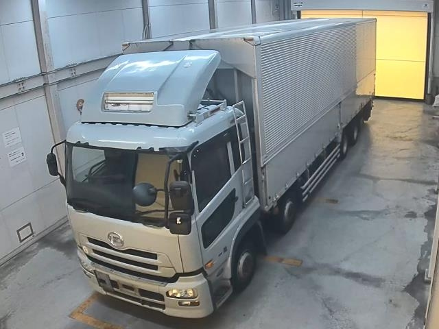 NISSAN UD SERIES 2013