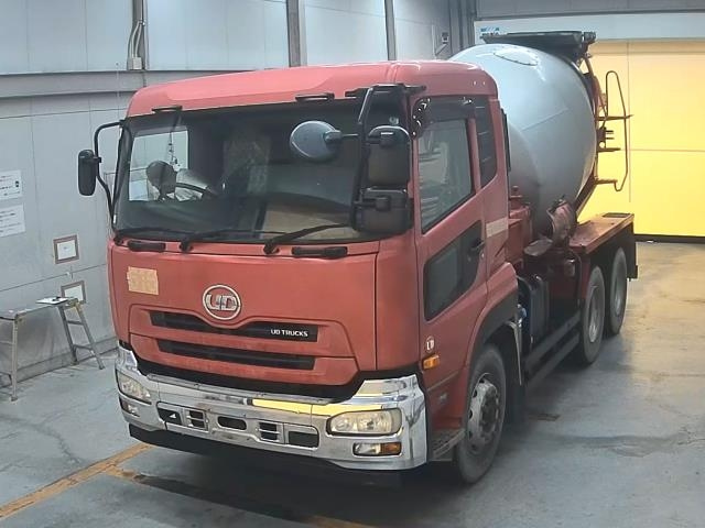 NISSAN UD SERIES 2011