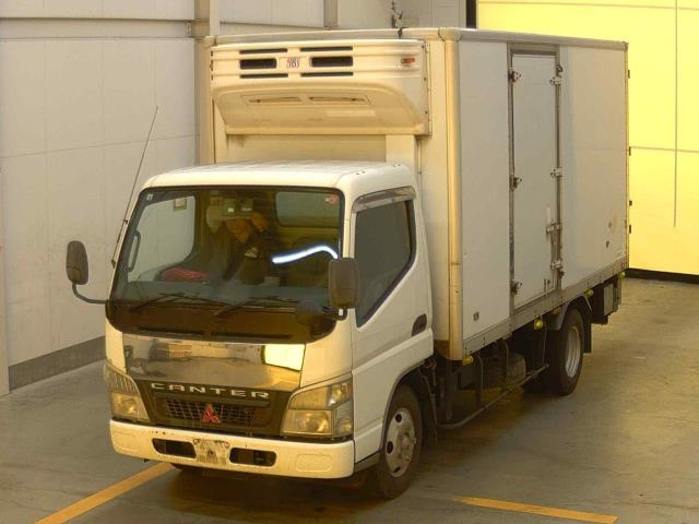 MITSUBISHI CANTER 2005