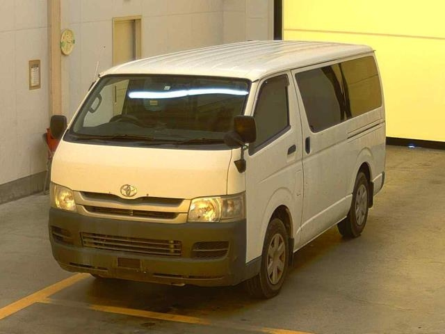 TOYOTA HIACE VAN 2008