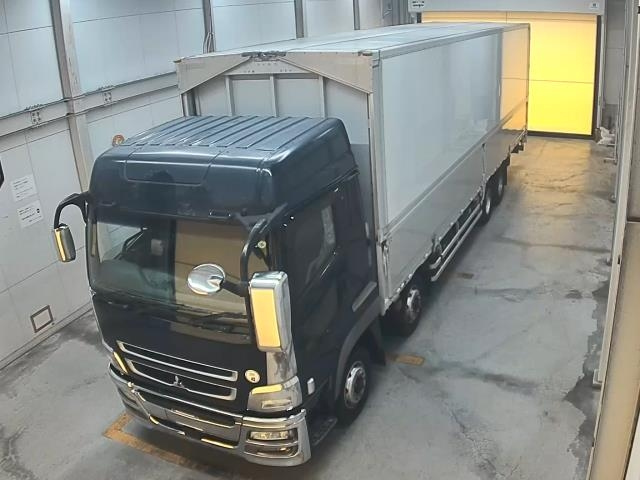 MITSUBISHI FUSO TRUCK 2016